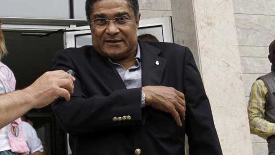 Moçambique chora o Rei