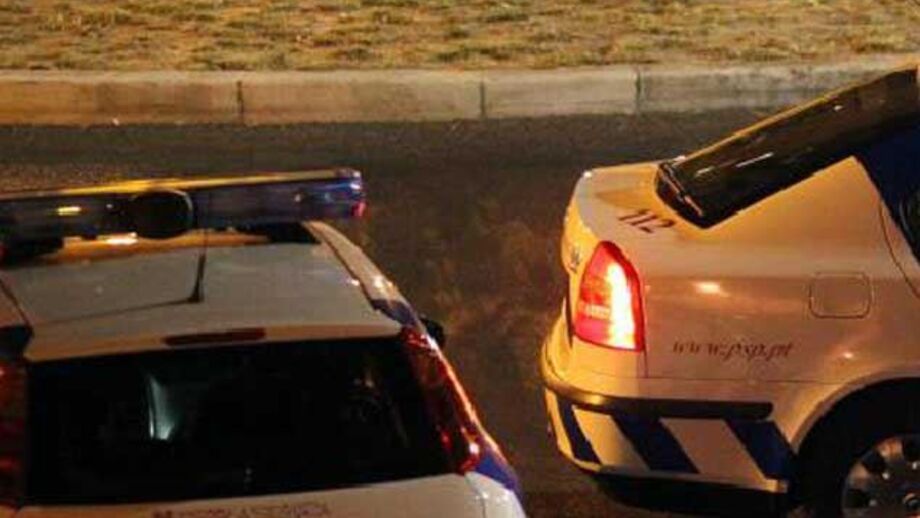 Médicos e farmacêuticos detidos 