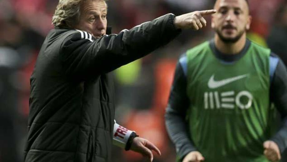 Jorge Jesus: «Jogada de andebol de Mangala»