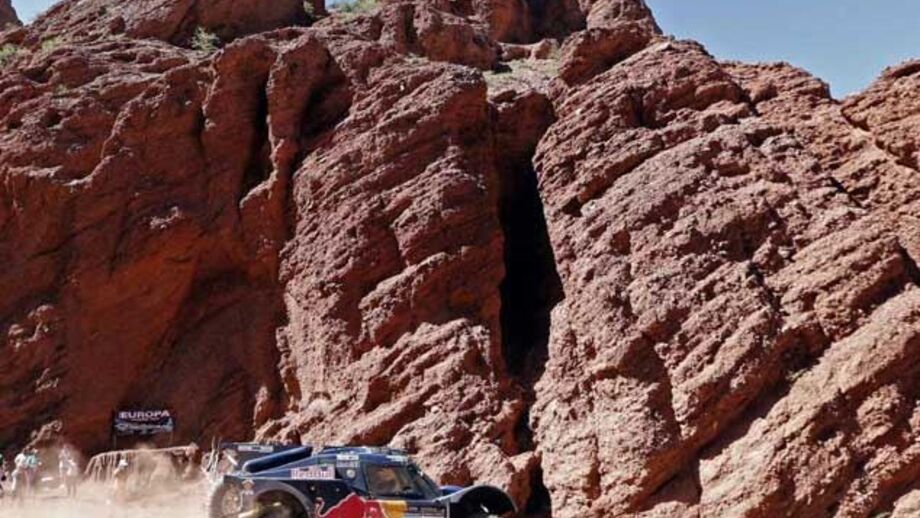 Dakar'2014: Sainz vence etapa mas Roma lidera