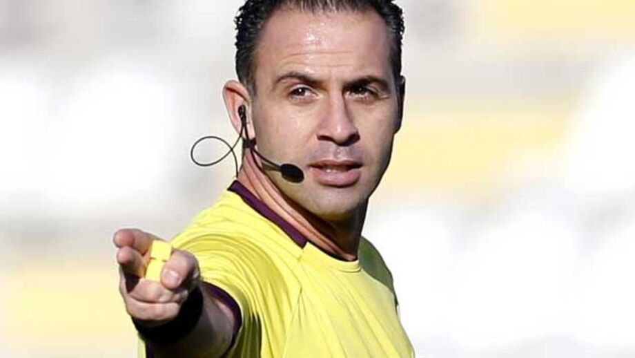 Duarte Gomes com vários erros