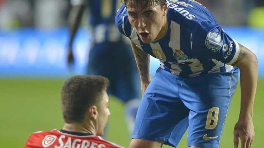 Josué reclama espaço no corredor central