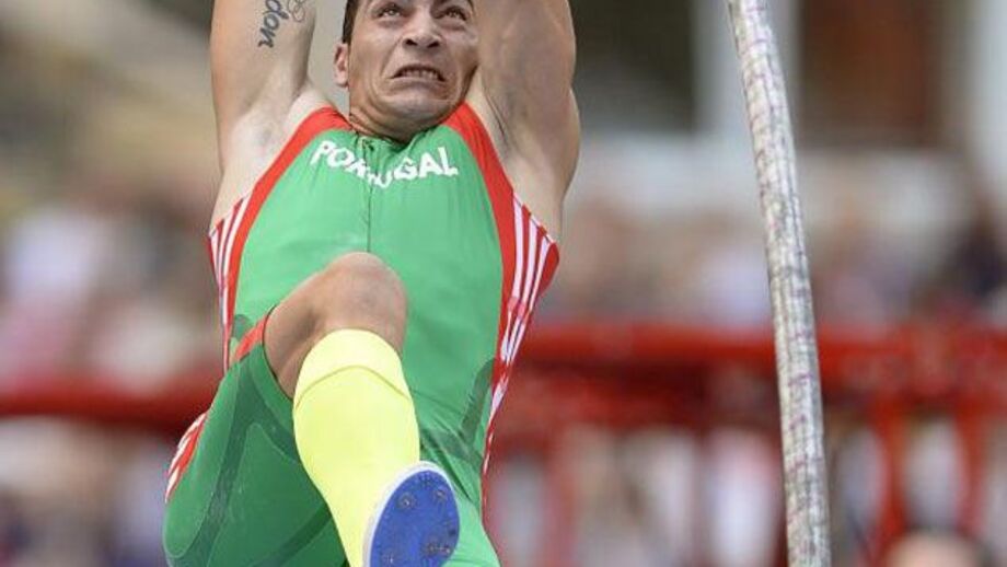 Edi Maia iguala recorde nacional do salto com vara