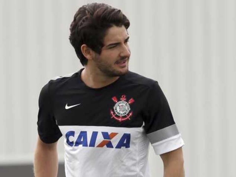 Três jogadores do Corinthians contratam guarda-costas
