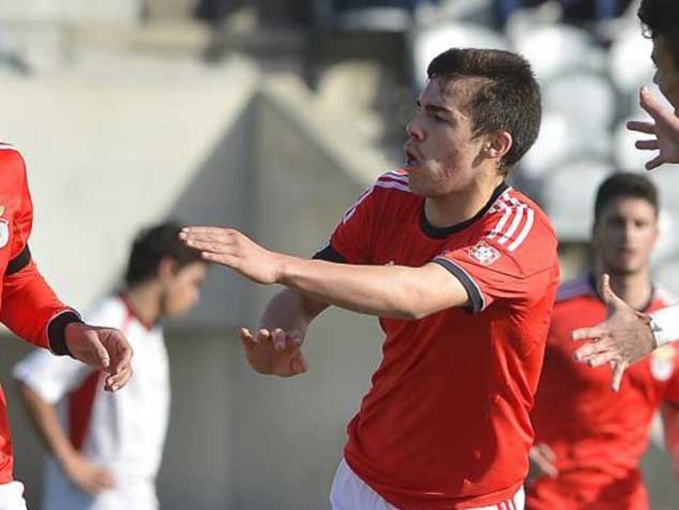 Juvenis: Benfica vence em Leiria e sobre ao primeiro lugar