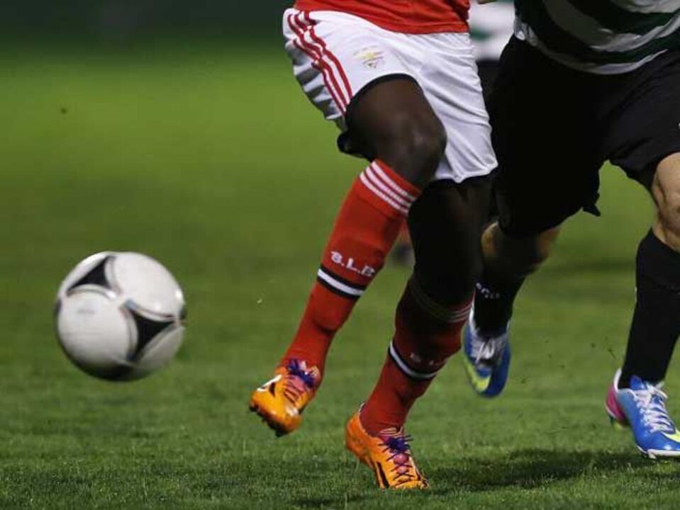 Iniciados: Benfica vence Farense com goleada (6-0)