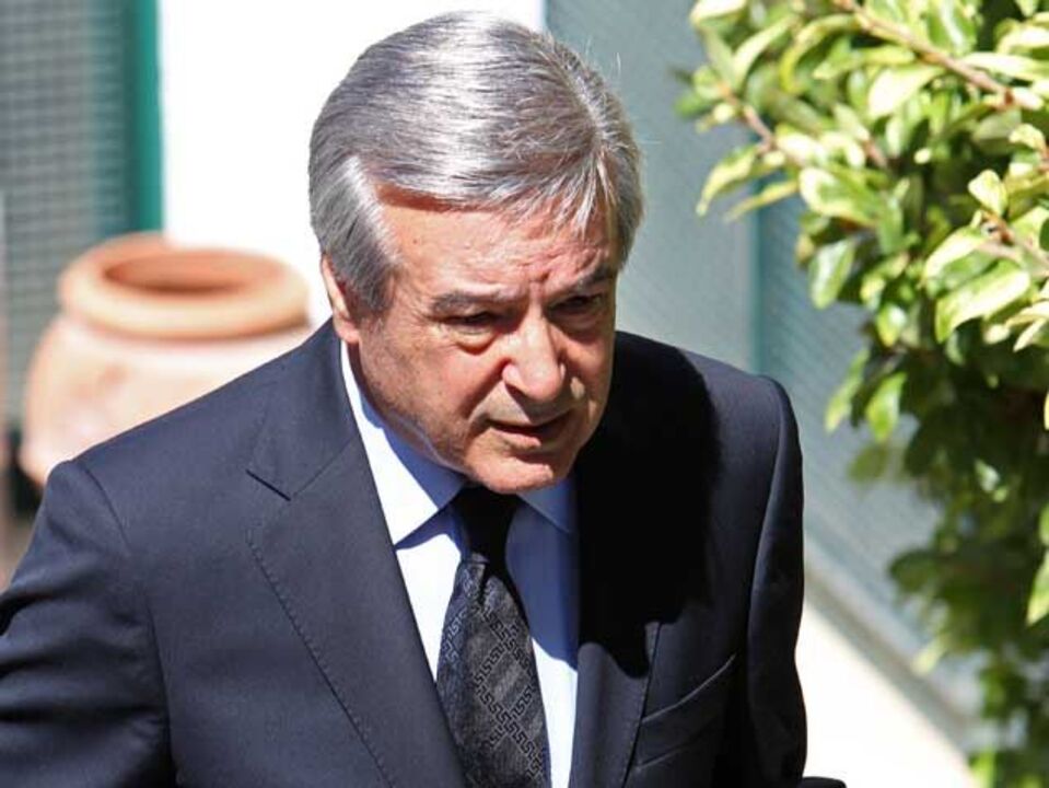 Fernando Gomes assume as finanças