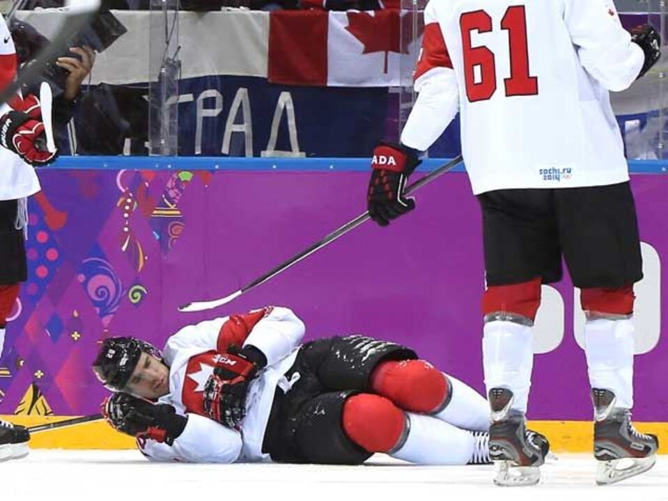 NHL: John Tavares não joga mais esta época