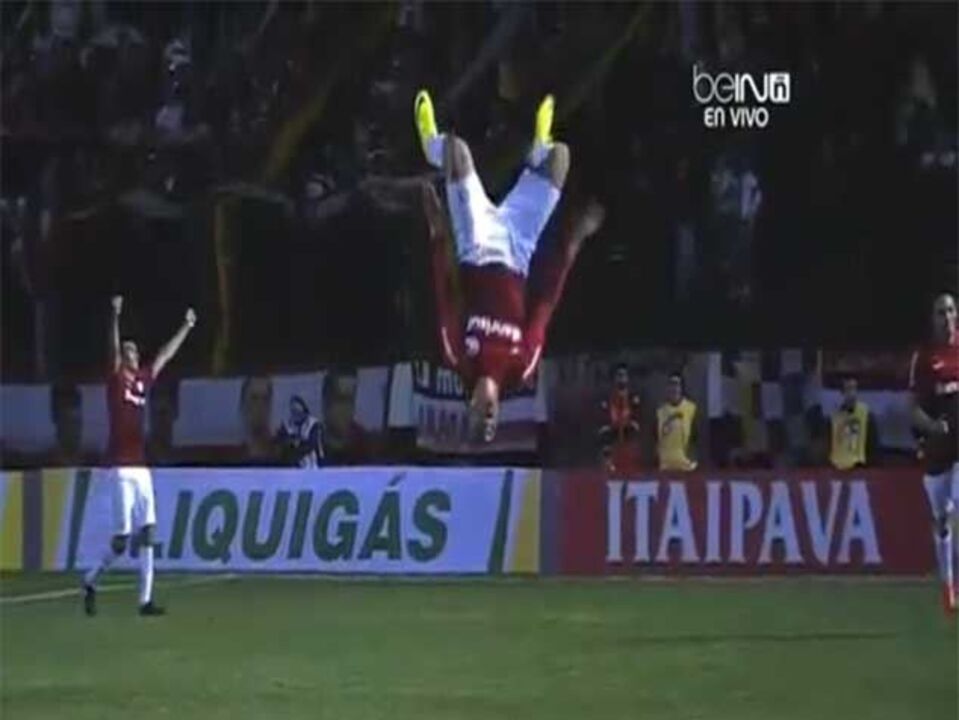 Lesionou-se a festejar um golo e não joga há sete meses
