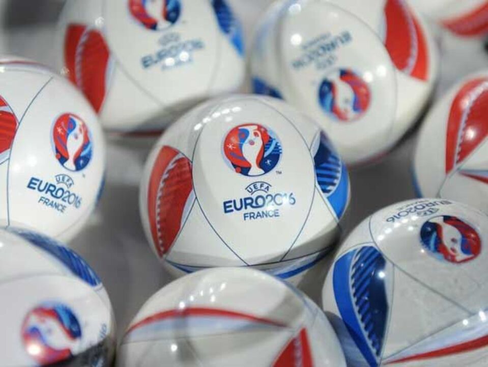 Euro'2016: Dinamarca, Sérvia, Arménia e Albânia no caminho de Portugal