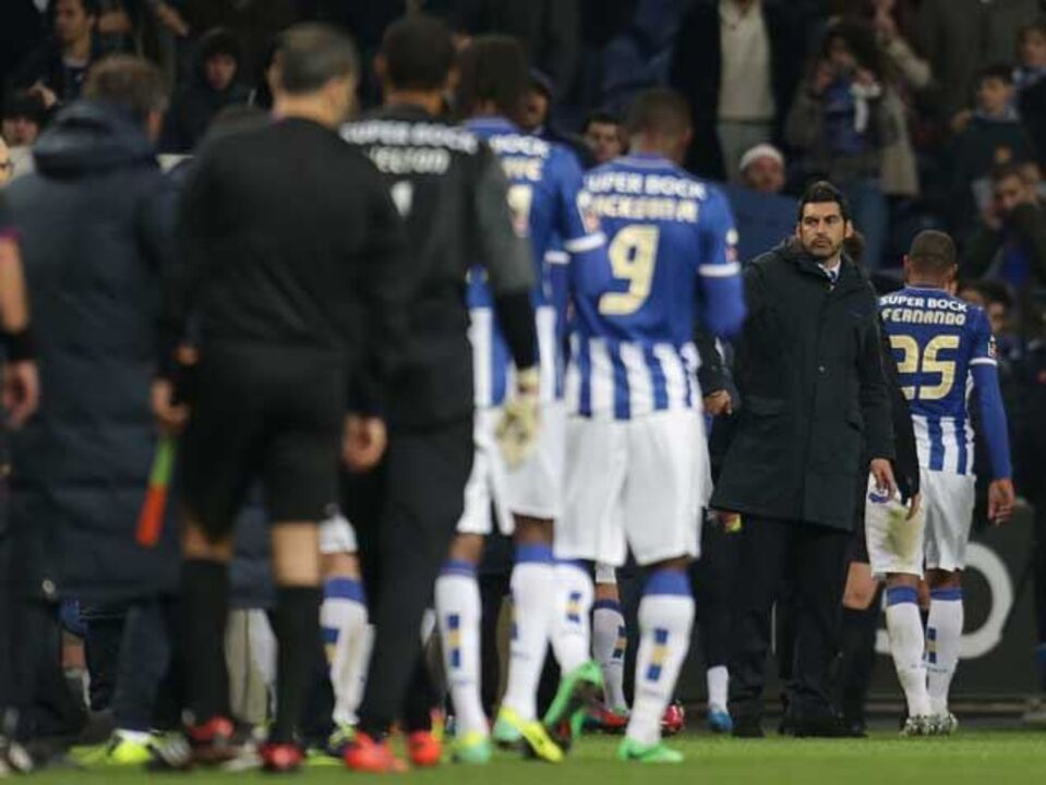 O Dragão vive momentos de terror