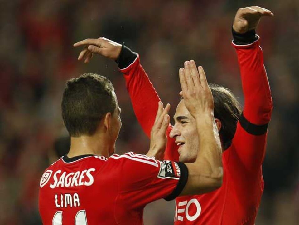 Solta-se o génio e a águia voa de chapéu