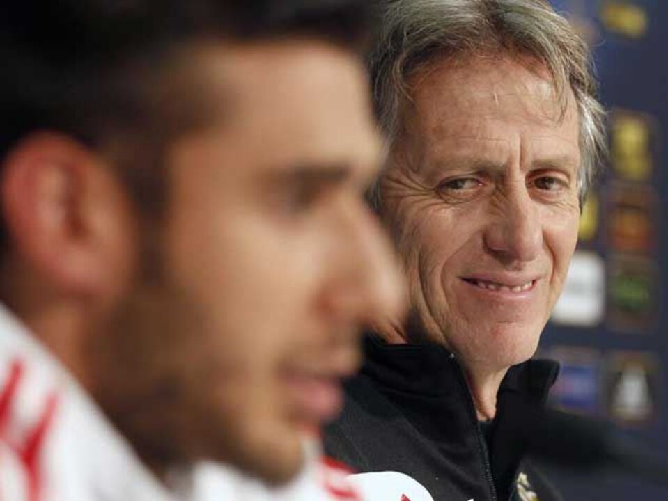 Jesus admite Salvio a titular