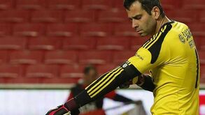 Artur prepara regresso à baliza