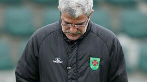 Henrique Calisto: «Quem não tem cão caça com gato»