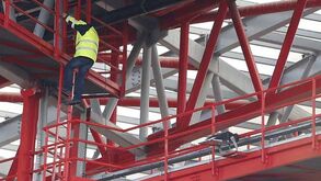 Visitas ao Estádio da Luz canceladas