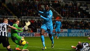 Tottenham goleia em casa do Newcastle (4-0)
