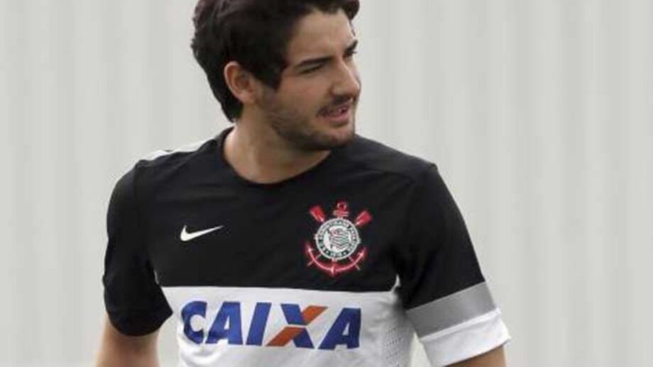 Três jogadores do Corinthians contratam guarda-costas