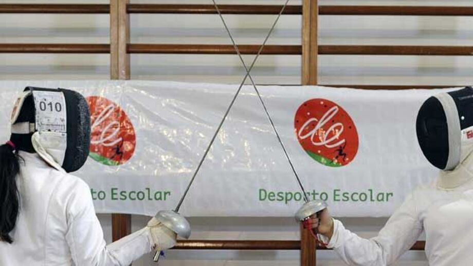 Esgrima motiva 80 alunos