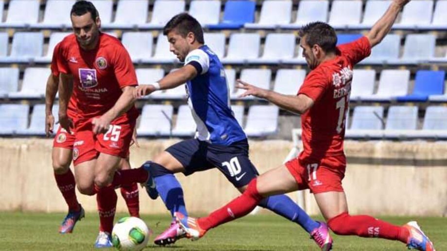 Santa Clara-FC Porto B, 1-1: Empate penaliza dragões