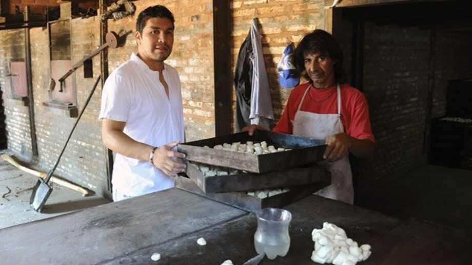 Mulher engana Salvador Cabañas e deixa-o na falência