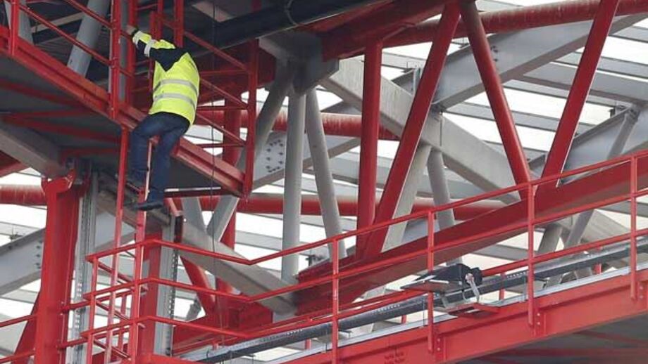 Visitas ao Estádio da Luz canceladas