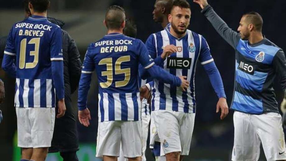 Reyes e Defour chamados para Frankfurt
