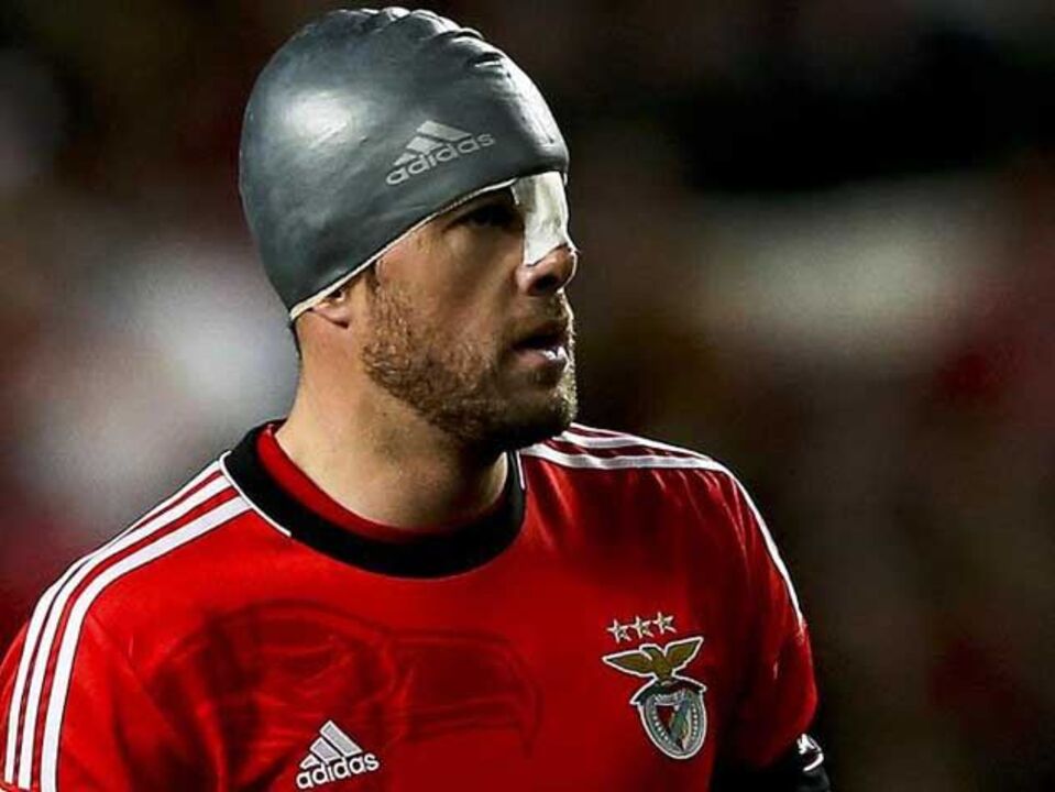 Jardel já se treina com uma máscara