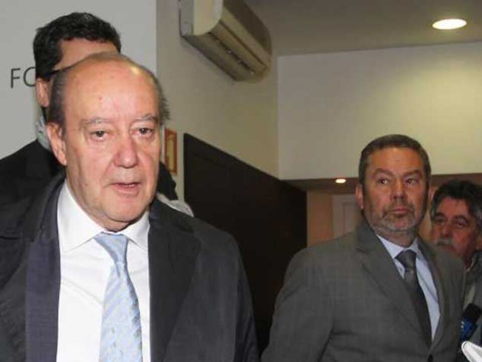 Carlos Pereira chamou "velho gagá" a Pinto da Costa