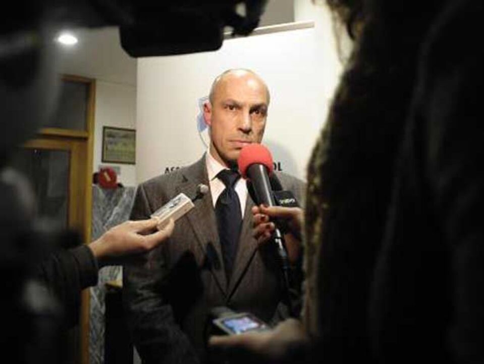 Paulo Paraty critica timing de divulgação do nome de Olegário