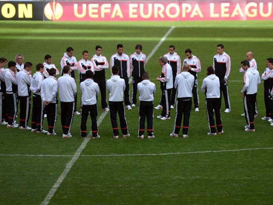 A caminho de Londres com 23 jogadores