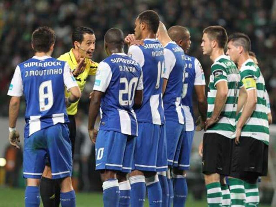 Proença nunca saiu ileso de duelos entre leões e dragões