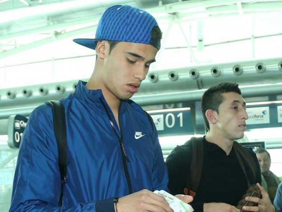 Reyes pode ser titular em Itália