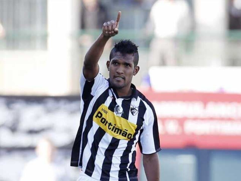 Portimonense-Marítimo B, 2-1: Dyego Sousa bisa