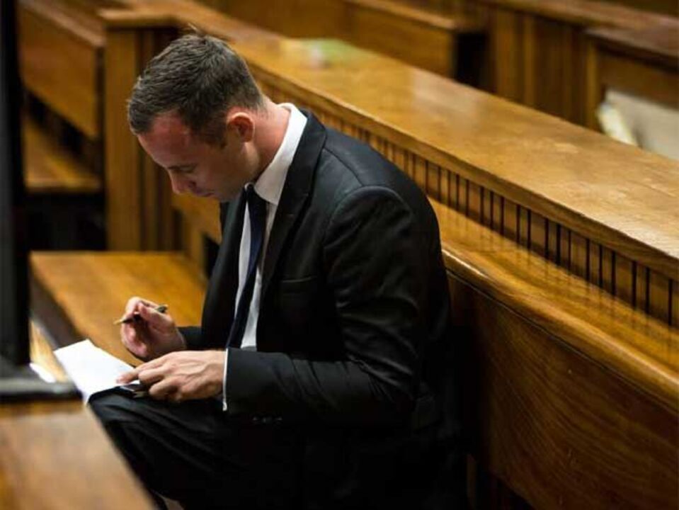 Pistorius "sabia que não podia disparar a torto e a direito"