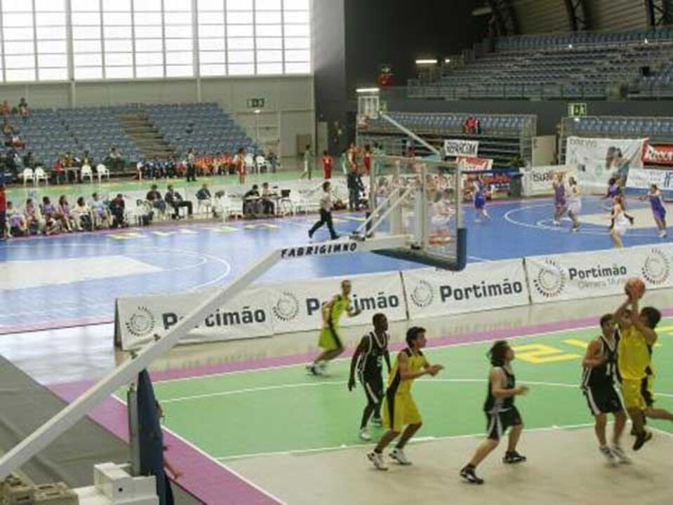 Repensar a formação deve ser tarefa prioritária