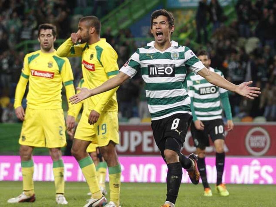 Vitória em Paços garante Champions