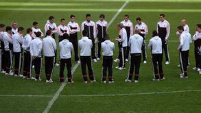 Maxi de fora do jogo de Londres