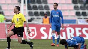 José Gomes: «Olegário tem problemas de coluna»
