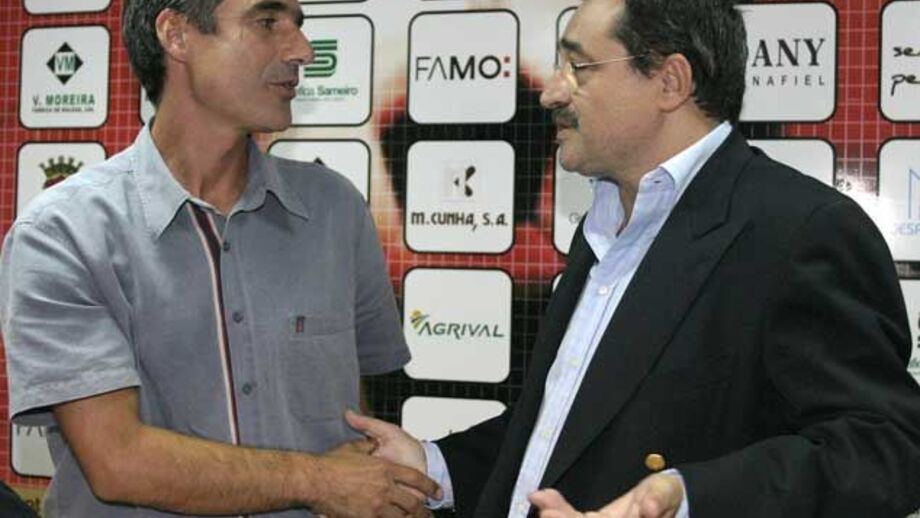António Oliveira: «Não precisei de falar com ele duas vezes»