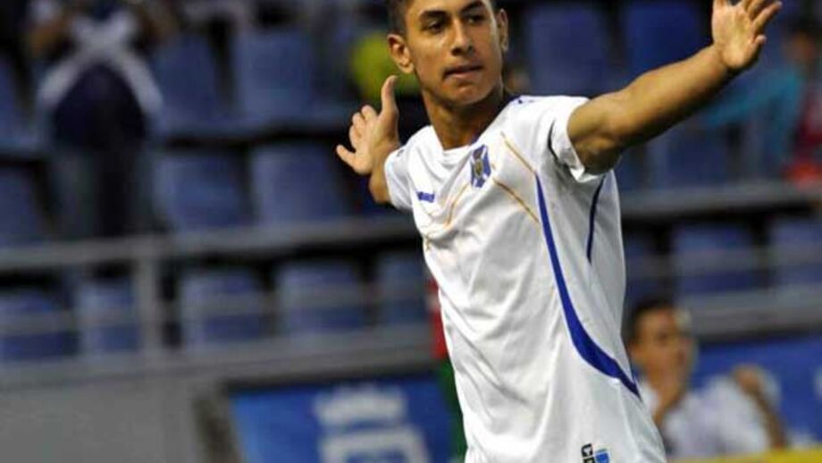 Ayoze Pérez mais próximo