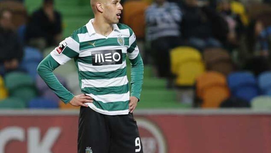 Slimani enfrenta perigo amarelo