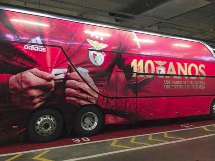 Já viu o novo autocarro do Benfica?