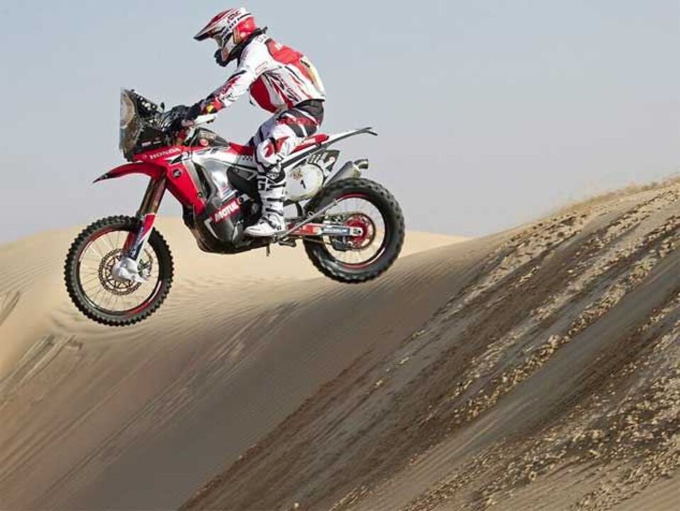 Abu Dhabi Desert Challenge: Paulo Gonçalves mantém 3.º posto