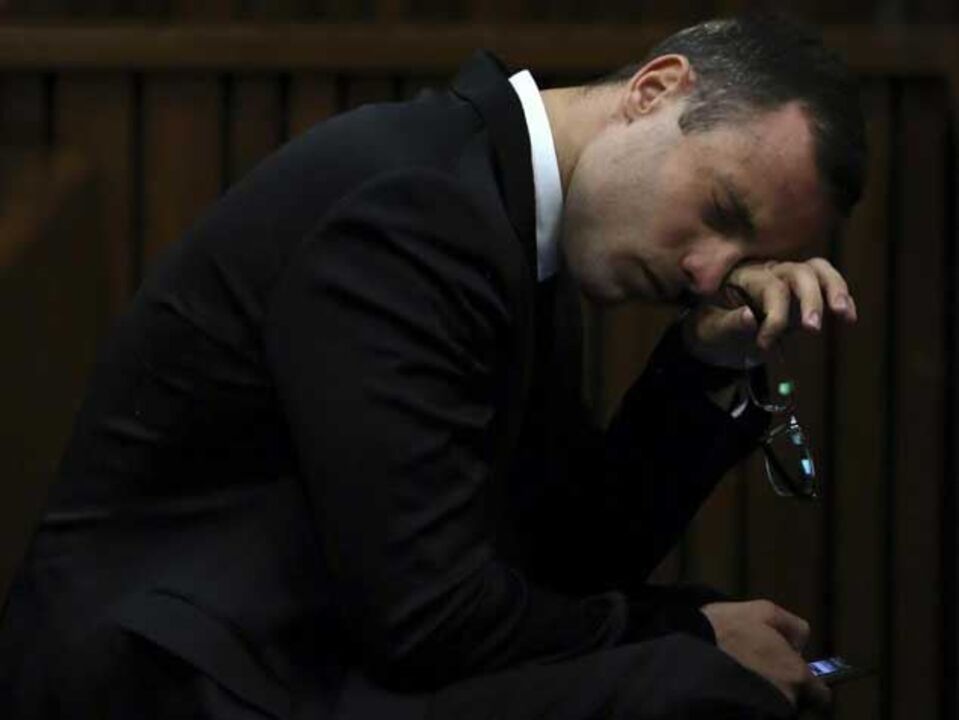 Pistorius: «Antes que me desse conta tinha disparado quatro tiros»