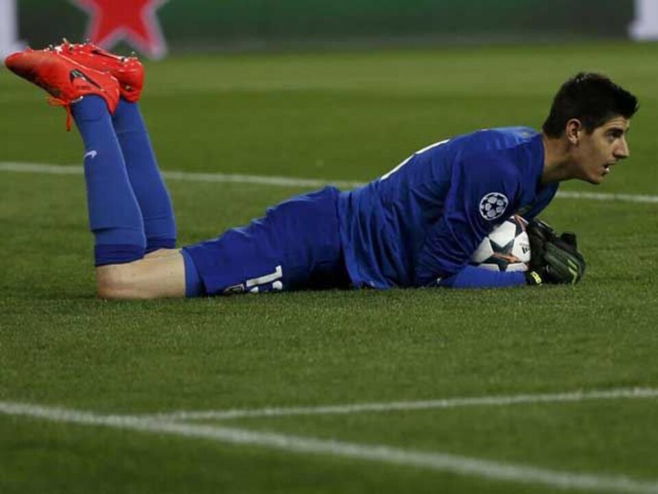 UEFA "anula" cláusula" do Chelsea sobre Courtois