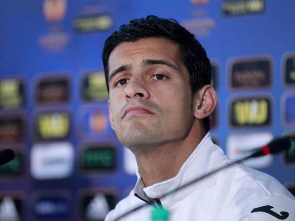 Ricardo Costa: «Ganhar ao Sevilha e depois ao Benfica»