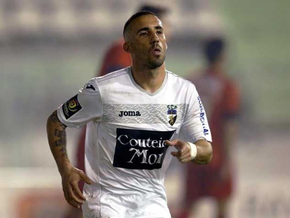 Sporting B-Farense, 3-3: Matias foi o "desmancha-prazeres"