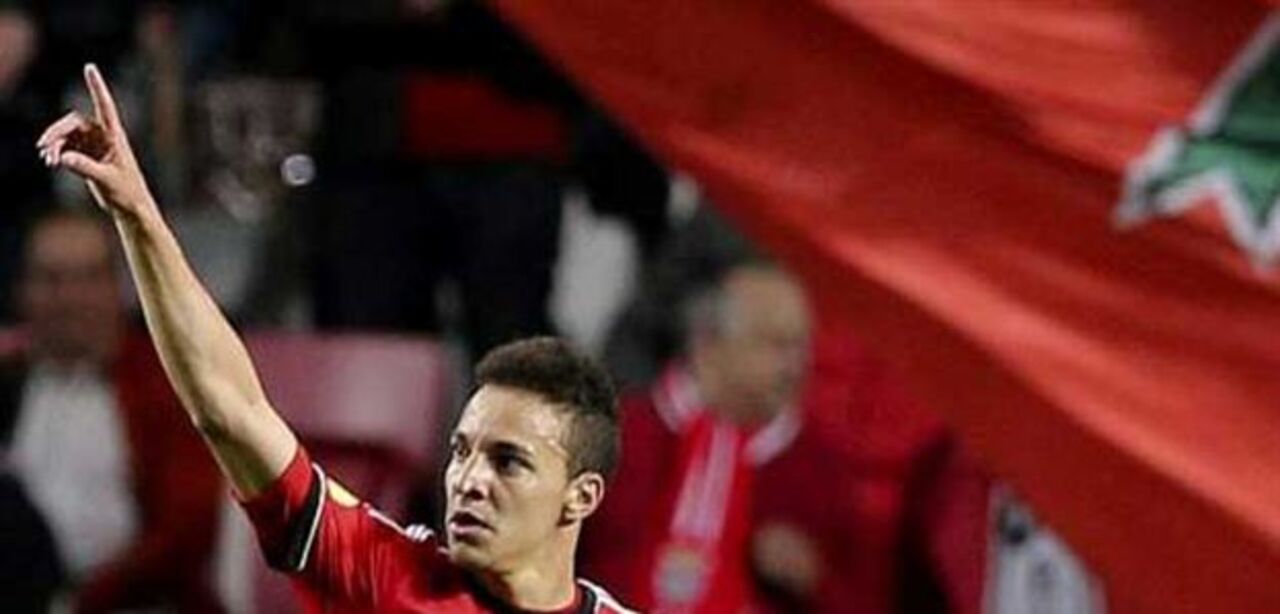 Estádio da Luz deixa águia invencível na Liga Europa