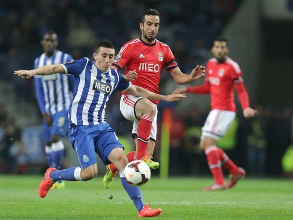 Luís Castro recupera miolo em alta pressão